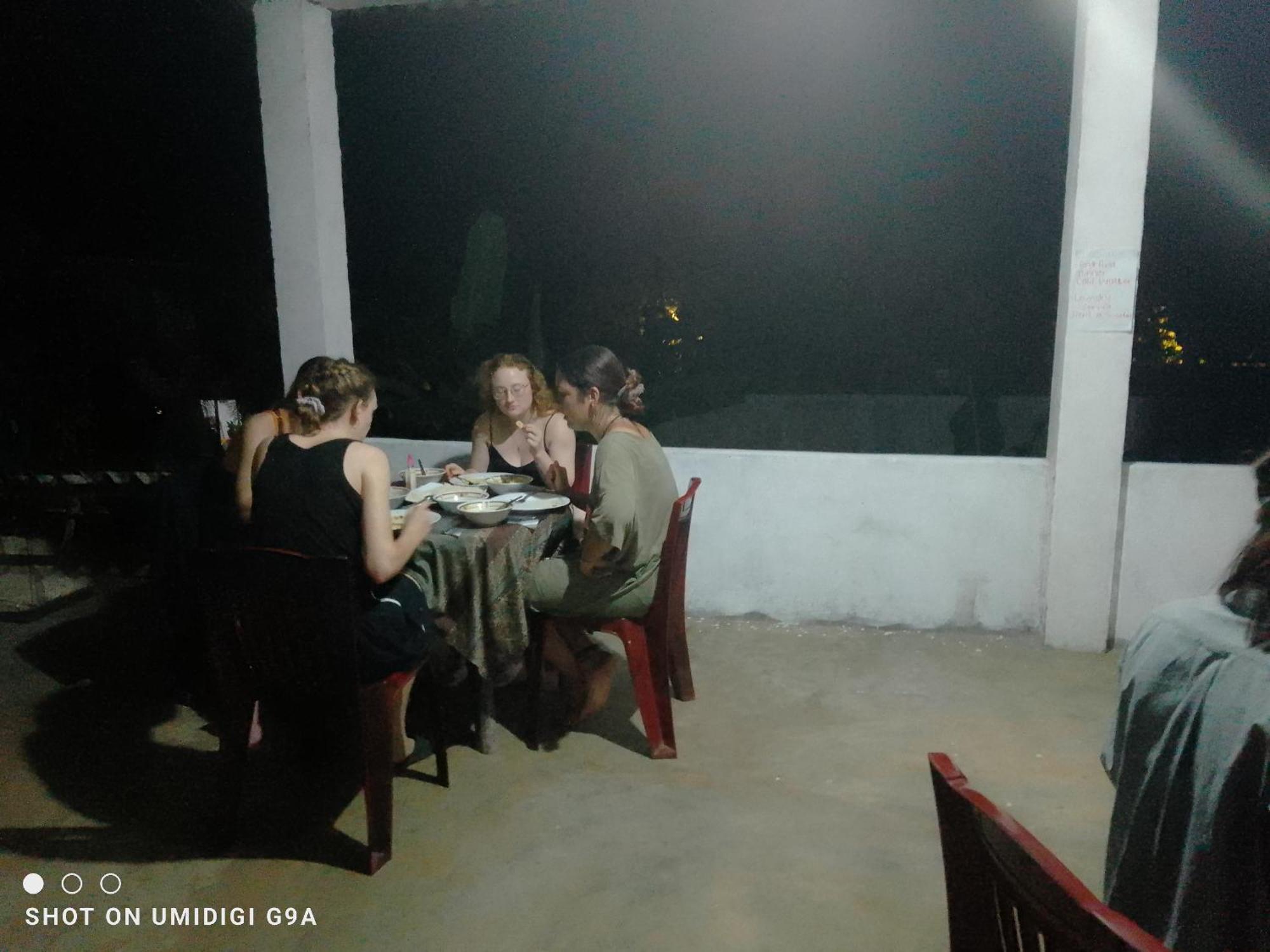 Rithu Homestay Сигирия Екстериор снимка